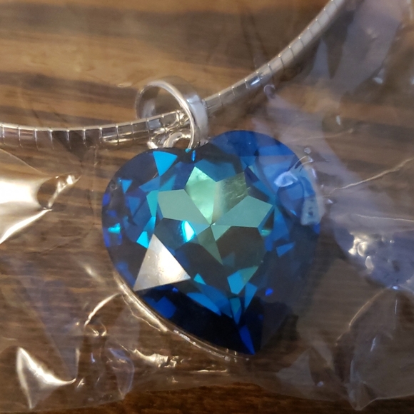 ⭐SALE⭐ Silver necklace with blue heart stone - Picture 2 of 3